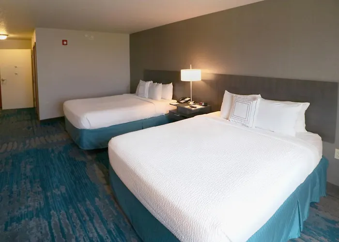 Fairfield Inn&Suites Des Moines Airport